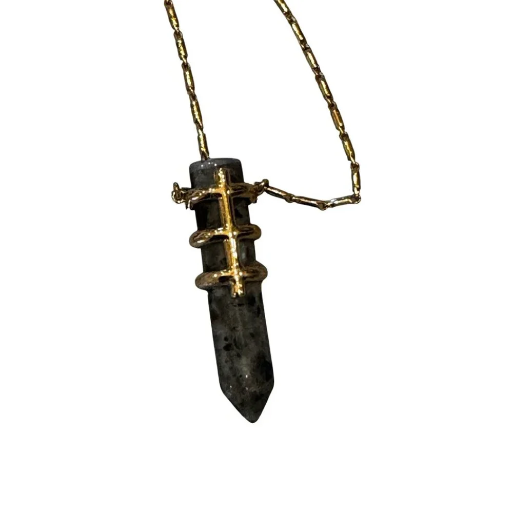 Stella & Dot Legend Stone Pendant Necklace – Gold Tone Labradorite 25.5” - Picture 6 of 7